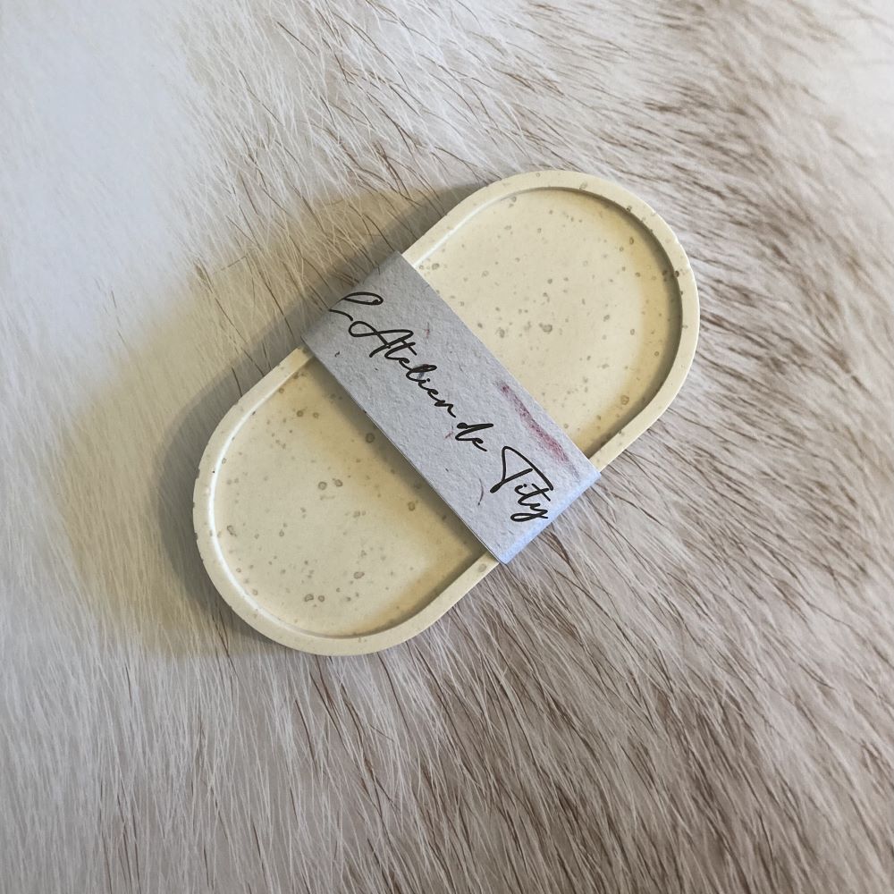 Vide poche oval